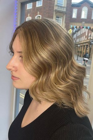 honey-blonde-highlights-at-reeds-hairdressers-cambridge