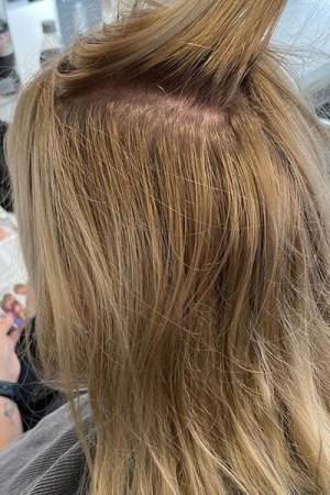 Colour-correction-experts-before-at-Reeds-Hair-Salon-Cambridge